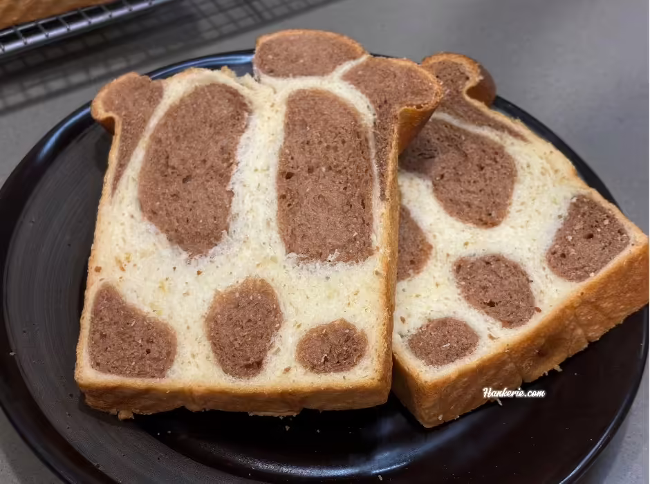 Giraffe Design Bread Loaf